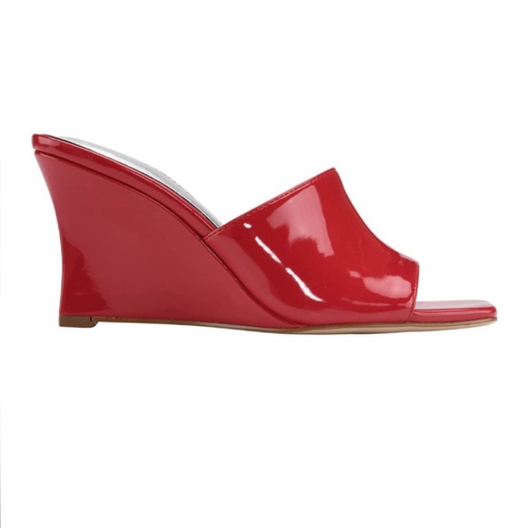 Marc Fisher Patent Wedge Sandals SZ 7.5 - Picture 2 of 9